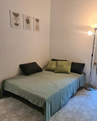 Bilocale con balcone e cantina su M5 Segesta
