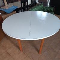 tavolo rotondo in legno 