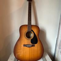 Chitarra acustica Yamaha