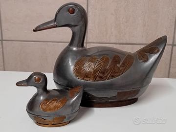 VECCHIA  ANATRA PAPERA OCA CONTENITORE IN METALLO