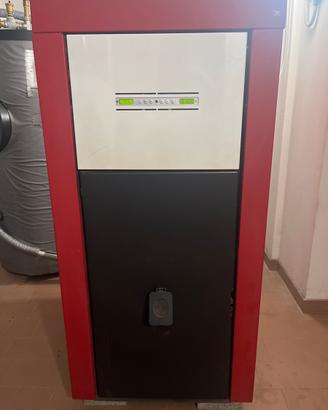 Caldaia pellet Edilkamin 24 kW funzionante