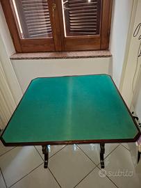 Tavolino da gioco pieghevole vintage in legno