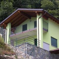 Casetta con giardino