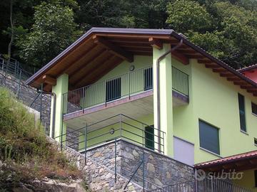 Casetta con giardino