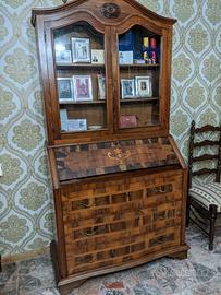 Antiquariato Mobile a ribalta stile veneziano