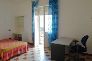 2 stanze singole in via Molise (zona magistero)