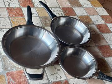 Set padelle con coperchio AMC