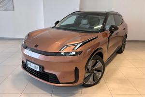 Lynk&co 08 PHEV More