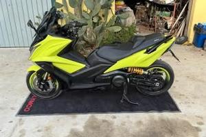 kymco Ak550