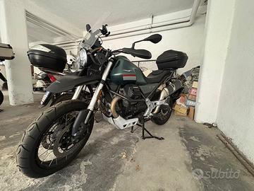 Moto Guzzi V85TT 2023