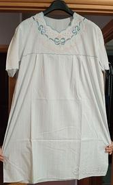 Camicia da notte in cotone confezionata a mano