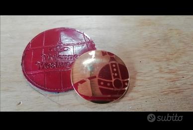 specchio Vivienne Westwood rosa con custodia