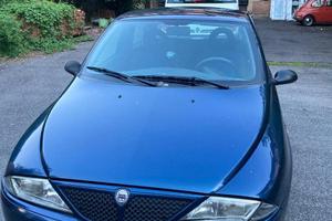 Lancia Y buone condizioni