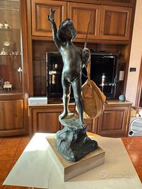 Scultura bronzo Pescatorello - G. Varlese