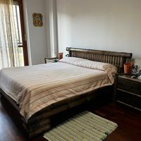 Camera da letto in bamboo marrone scuro