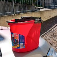 Secchio usato con strizzatore tipo Vileda