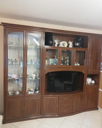 Parete attrezzata classica