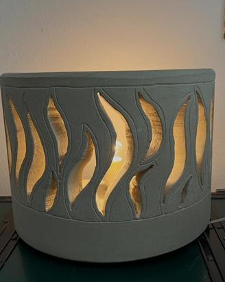 Lampada di pietra leccese