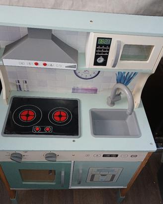 cucina bimbo/a