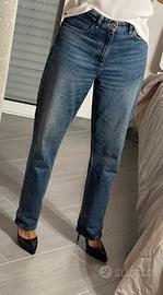 Jeans Zara TRF MOM Fit vita alta