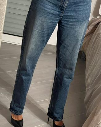 Jeans Zara TRF MOM Fit vita alta