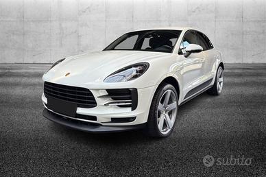 PORSCHE Macan 2.0