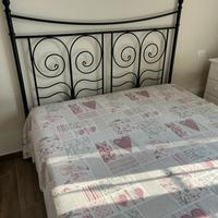 Struttura letto matrimoniale