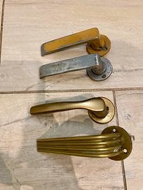 Ferramenta varia per porte