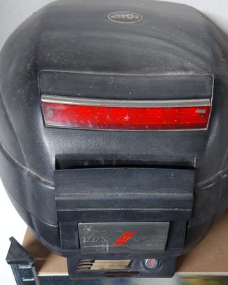 Bauletto posteriore moto-scooter