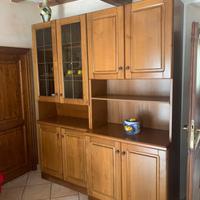 Mobile soggiorno con vetrina