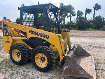 Minipala skid Komatsu SK 714, targa e libretto