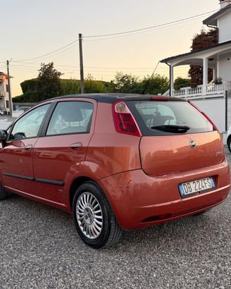 Fiat Punto 1.2 5 porte Active Natural Power