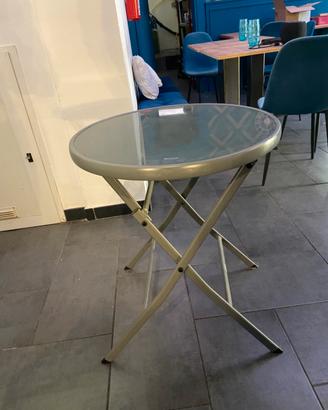 Tavolo pieghevole in vetro temperato