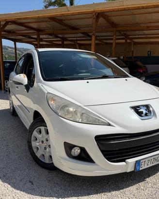 Peugeot 207 Plus 1.4 HDi 70CV 5 porte