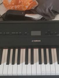 pianoforte yamaha p-525