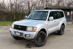Mitsubishi pajero 3.2 DI-D 4X4 automatico