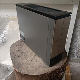 PC Acer con mouse e tastiera 