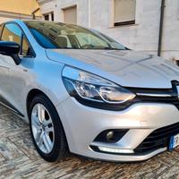 Clio duel