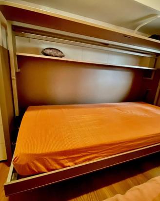 SCRIVANIA E LETTO