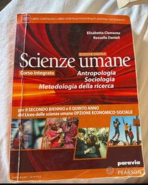 Libro scienze umane