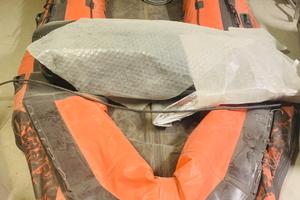 Gommone completto di motore e accessori