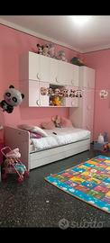 Cameretta bambina ikea più scrivania e mobiletto