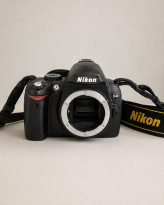 Nikon D40 reflex digitale + tracolla