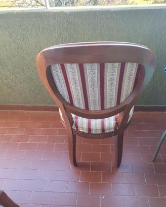tavolo allungabile più 4 sedie 