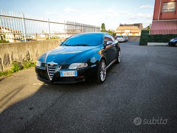 alfa romeo GT 