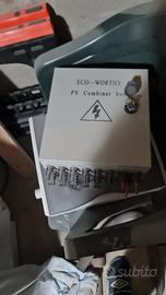 conbinatore pannelli solari 