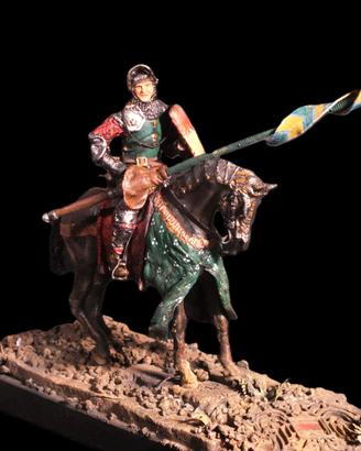 Cavaliere medievale con armatura da torneo 54mm