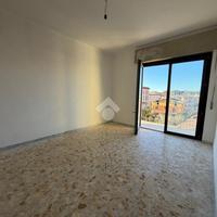 4 LOCALI A COLLEFERRO