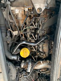 MOTORE RENAULT SCENIC 1.9 DIESEL SIGLA:F9Q D8