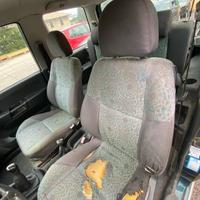 SEDILI ANTERIORI E POSTERIORI PER PININ 1999